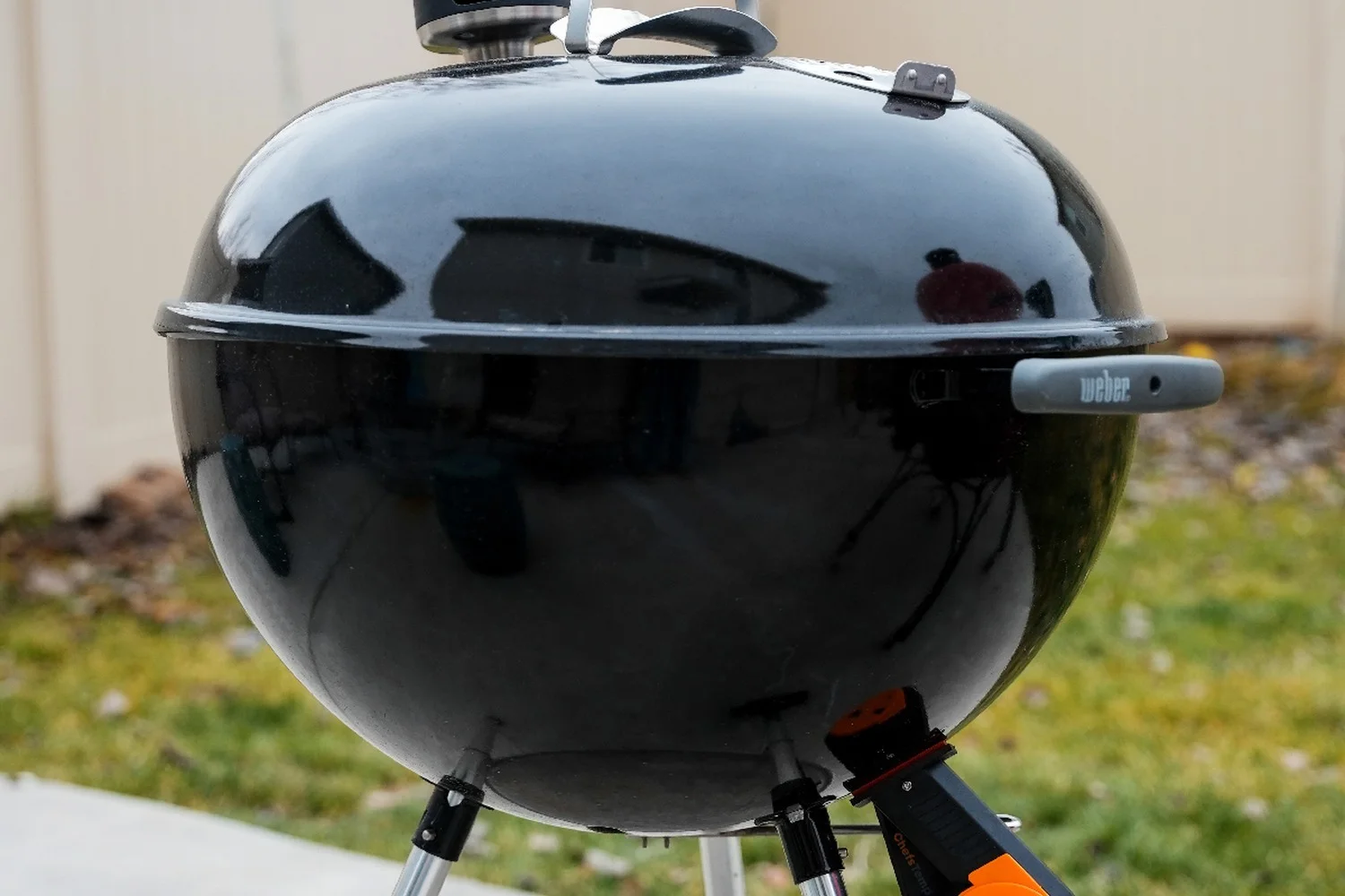 Breezo Fan on Weber